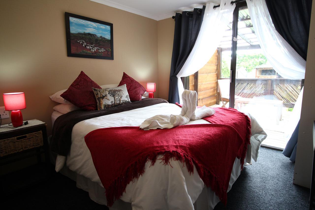 Mali Boutique Lodge & Tube 'N Axe Budget Accommodation Stormsrivier Bagian luar foto