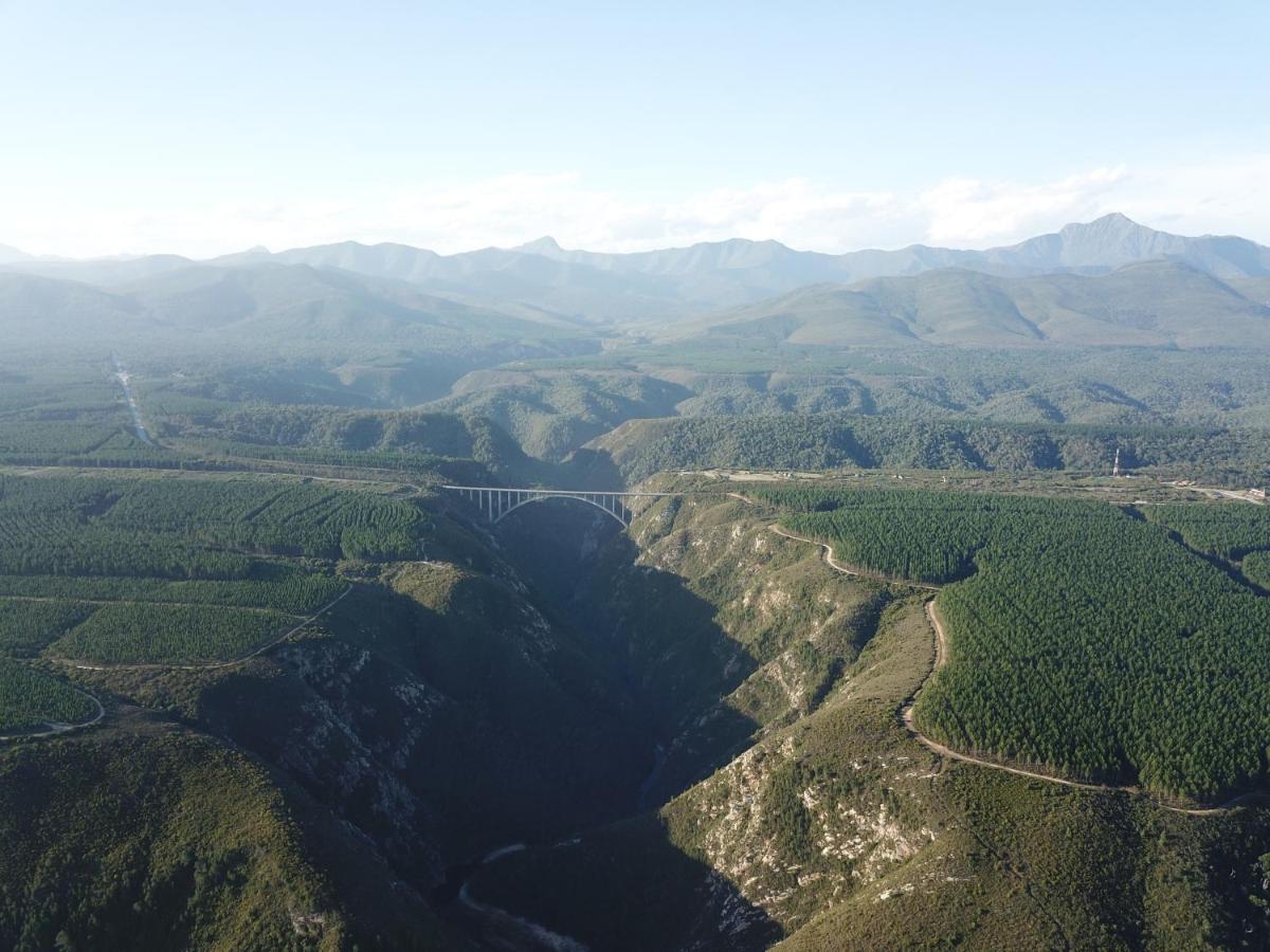 Mali Boutique Lodge & Tube 'N Axe Budget Accommodation Stormsrivier Bagian luar foto