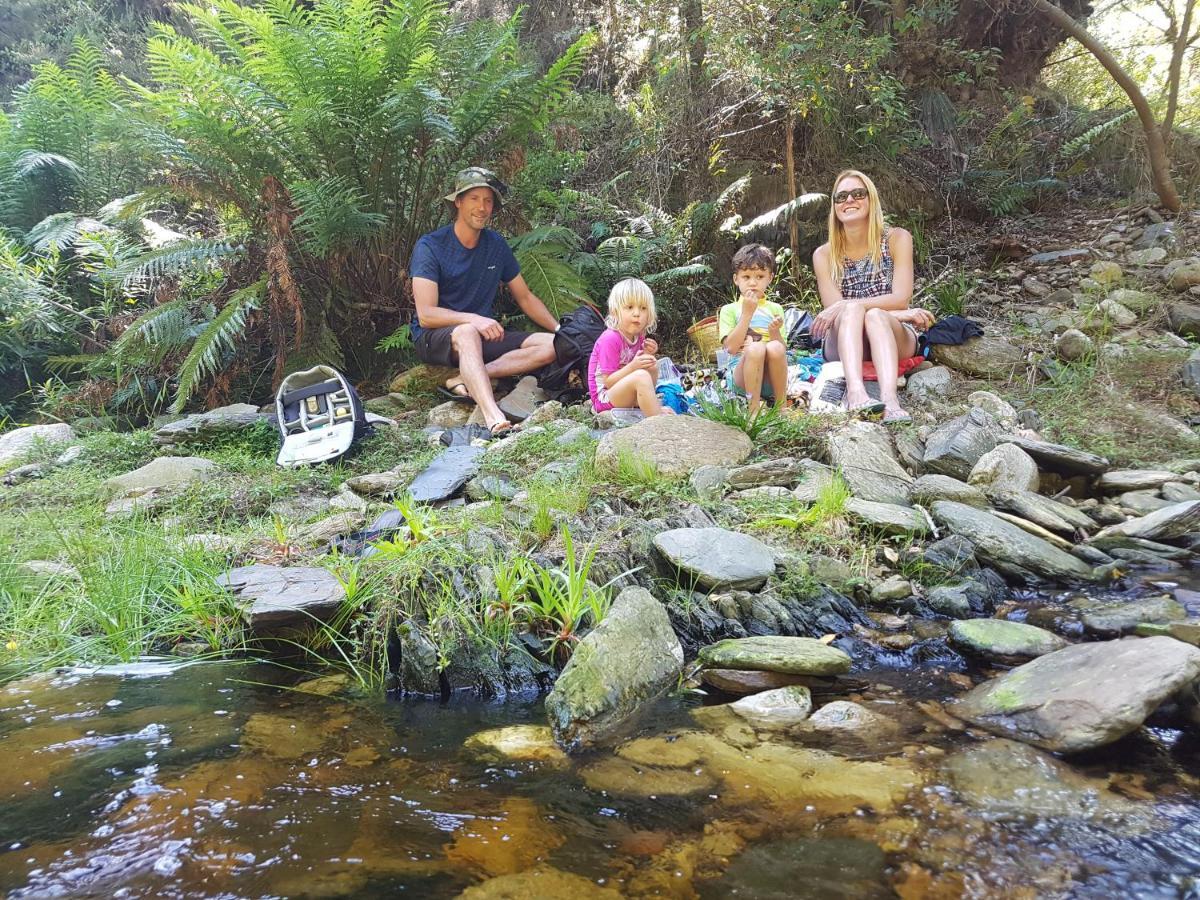 Mali Boutique Lodge & Tube 'N Axe Budget Accommodation Stormsrivier Bagian luar foto
